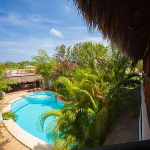 https://posada-yum-kin.tulum-hotels.net