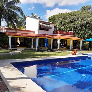 3* Bed and breakfast Airport Familiar